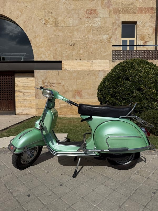 1964 Vespa 150 Sportique - 2 1964 Vespa 150 Sportique - 2