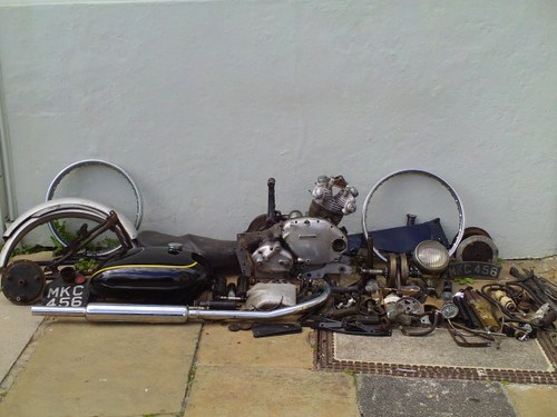 1951 VINCENT COMET VENDIDO