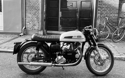 1952 Vincent Comet Special (picture 1 of 8)