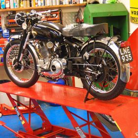Picture of 1950 Vincent Comet 500 Running Garage Find Finishing Project - For Sale