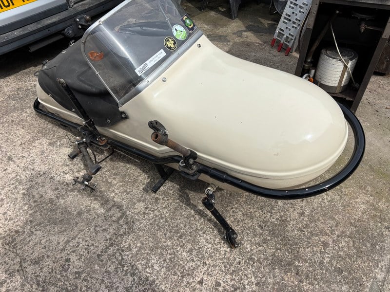 2000 Vincent Comet - 2 2000 Vincent Comet - 2