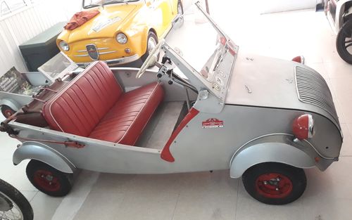 1957 Voisin Biscuter (picture 1 of 9)