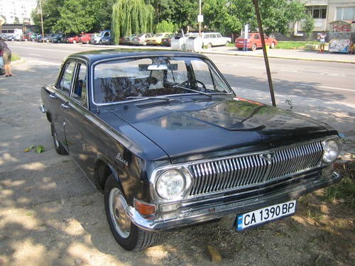 1972 i sell retrocar Volga GAZ24 in perfect condition.M For Sale