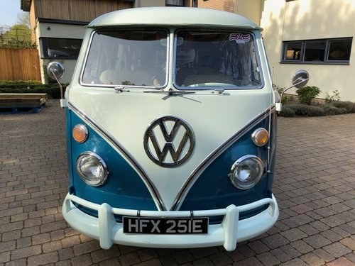 VW Deluxe Split Screen LHD 1967 - Great Condition SOLD