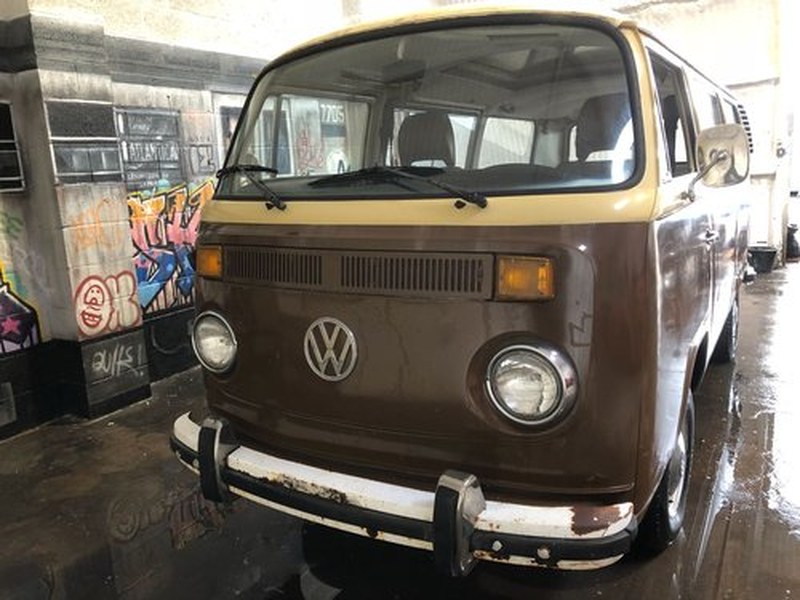 1978 VW Microbus Deluxe - Rare Factory Sunroof