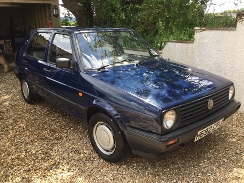 1990 A rare little gem and appreciating classic For Sale