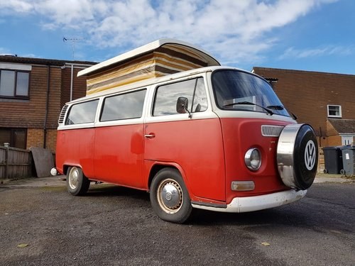 Much Loved 1972 Air-Cooled Volkswagen Type 2 Bay In vendita