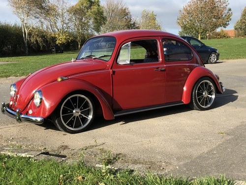 - A 'CALAFORNIA STYLE' 1970s VW BEETLE. Huge expenditure! In vendita