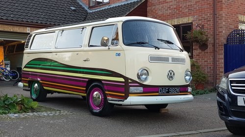 1972 VW BAY WINDOW COFFEE VAN READY MADE BUSINESS In vendita