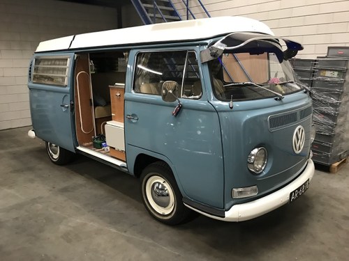 1969 Volkswagen T2A Westfalia, T2 Camper, T2A Bus VENDU