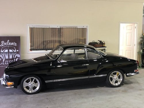 Karmann Ghia coupe 1971.  Calafornia import, party trick! For Sale