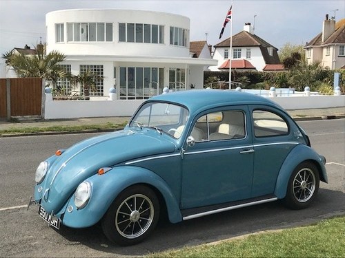 Cal Look 1962 Beetle 1600 twin carbs. For Sale