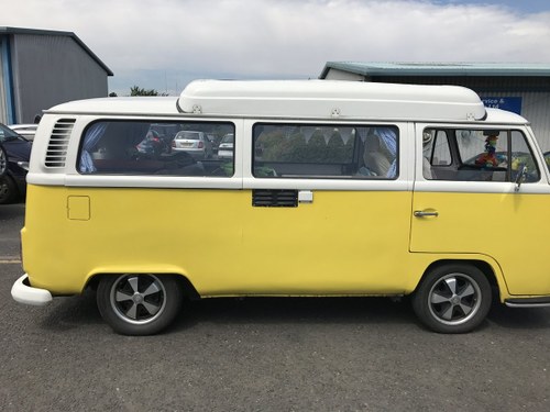 VW T2 Bay camper type 2 1972 (Yellow)  For Sale