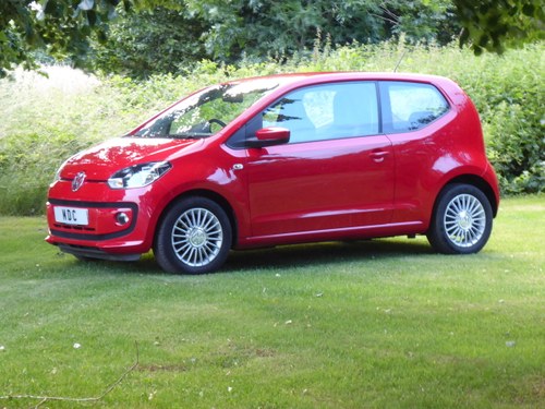 2014 Volkswagen Up VENDIDO