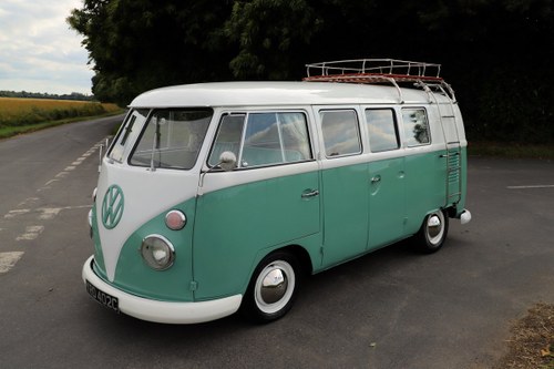 1966 VW Split Screen Camper Van. Right Hand Drive. Restored. Kaufen Bei