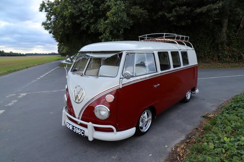 1965 VW Split Screen Camper Van. Superb Specification.  In vendita
