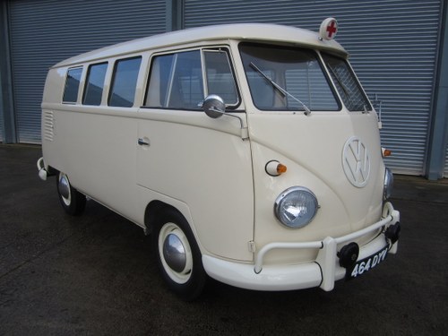 1961 Volkswagen Type 2 Split Screen Ambulance RHD, 1 of 8. In vendita