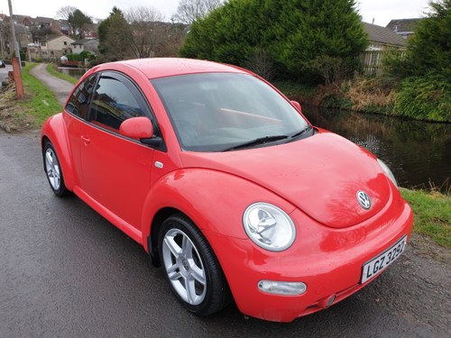 2002 Volkswagen Beetle V5 2.3 With full read and black leather. For Sale