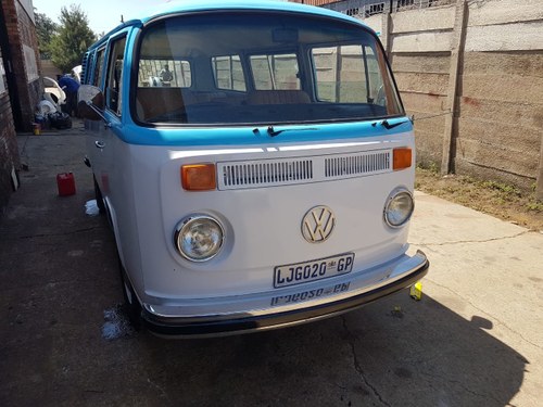 1976 VW Microbus - South African Import For Sale