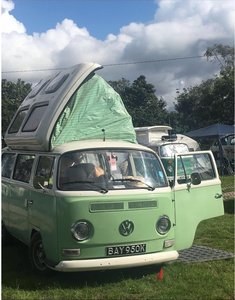 1971 T2 Bay camper loved all her life, needs new home In vendita