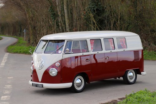 1964 VW Split Screen Camper Van. Nut & Bolt Restoration. In vendita