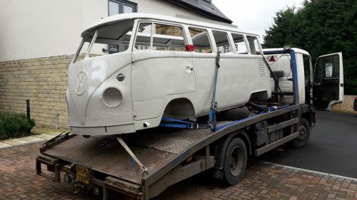 1964 VW Camper Chassis and Shell  VENDUTO
