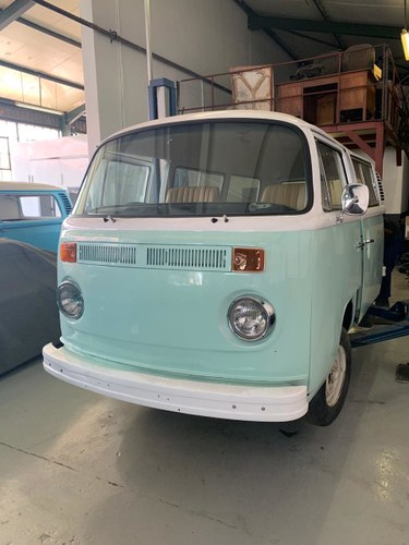 1973 Fully Restored Late Bay Bus  For Sale
