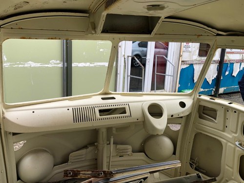 1966 VW Split Screen Camper Van Body Shell À venda