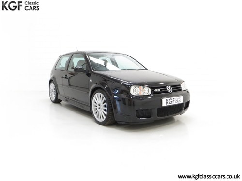 2003 A Desirable Volkswagen Golf R32 3dr with Only Two Owners VENDUTO