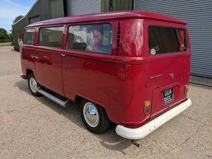 1970 VW Bay Window Campervan 1.6L - Burgundy/Red In vendita