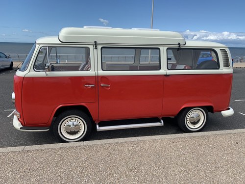 1972 Fully restored T2 dormobile please message or phone . For Sale