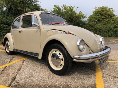 1970 VW Beetle. 1500. Savannah beige. Goldie Sunroof.  For Sale