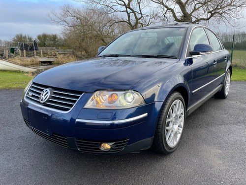 2005 VOLKSWAGEN PASSAT W8 4 MOTION 4.0 FULL LEATHER * LOW MILES * For Sale