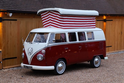 1966 VW Split Screen Camper Van. Right Hand Drive. Restored. In vendita
