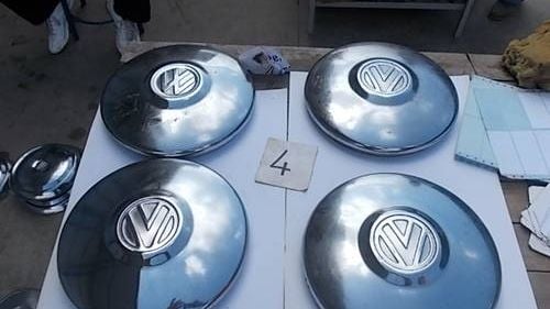 Picture of Wheel caps for Volkswagen Maggiolone 1300/1500 - For Sale