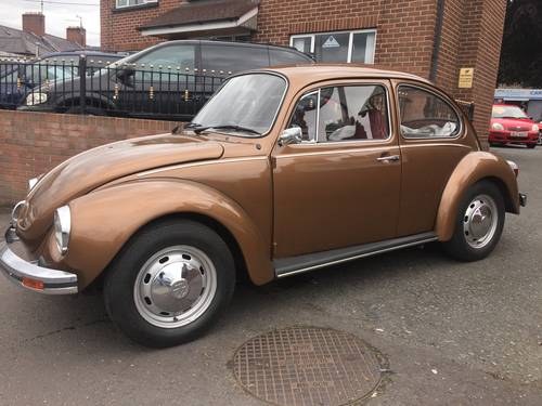 1975 Rare colour in vw beetle For Sale