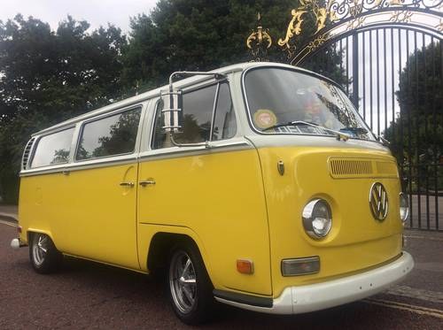 STUNNING CONCOURSE VW TYPE 2 1971 EARLY BAY Camper In vendita