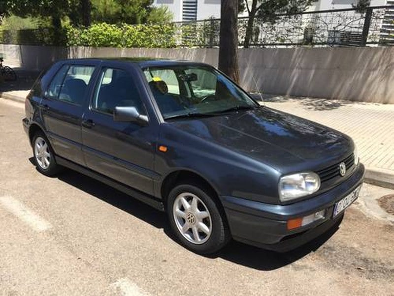 VW GOLF 1600GL Auto 5DOOR LHD.