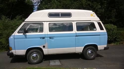 1983 T25 Transporter with side windows For Sale