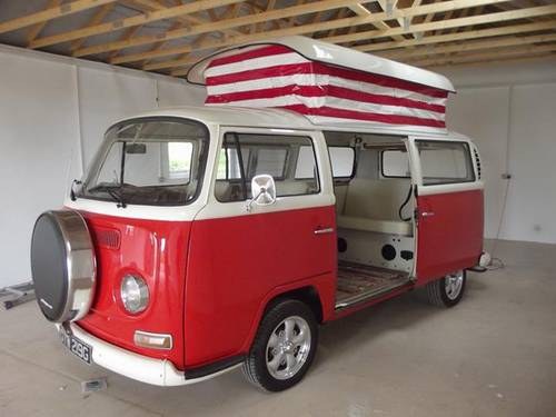 Lot 31 - A 1969 Volkswagen Bay Camper - 05/11/17 For Sale by Auction