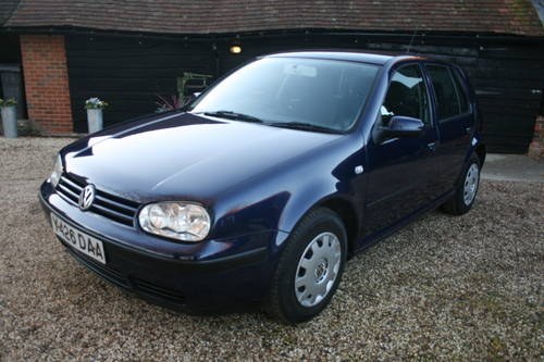2001 RARE LOW MILEAGE STUNNING INSIDE AND OUT 12 MONTHS MOT S/HIS For Sale