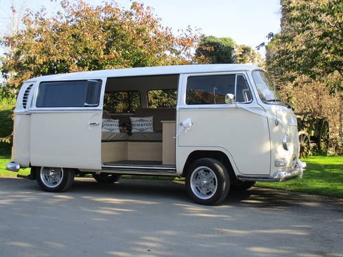 1968 Vw Volkswagen Bay Window De Lux Van  SOLD