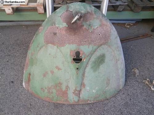 1957 OG split beetle engine deck lid with handle In vendita