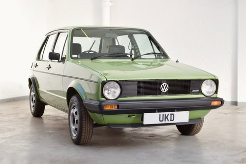 VW VOLKSWAGEN GOLF MK1 DIESEL 1982 1.6 C 5DR GREEN LOW MILES In vendita