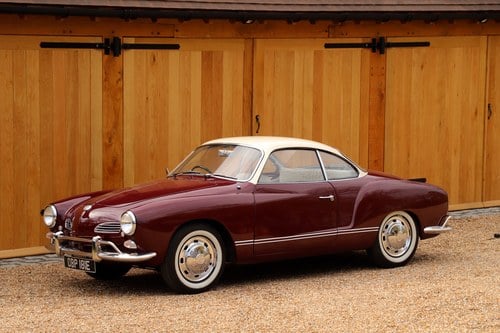 1967 VW Karmann Ghia. Right Hand Drive. Stunning in Burgundy In vendita