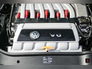 2005 A stunning 3 door, manual transmission, Volkswagen Golf R32 For Sale (picture 11 of 12)
