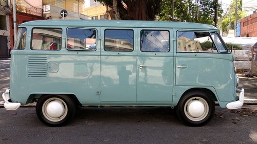 T1 split window bus 1966 In vendita