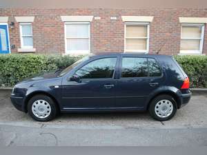 2001 Volkswagen Golf MkIV 1.6 SE Automatic With Just 32k Miles For Sale (picture 2 of 12)
