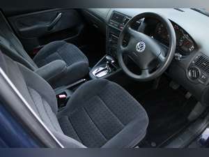 2001 Volkswagen Golf MkIV 1.6 SE Automatic With Just 32k Miles For Sale (picture 8 of 12)