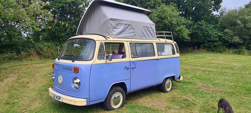 1976 Volkswagen Bay window camper van VENDIDO
